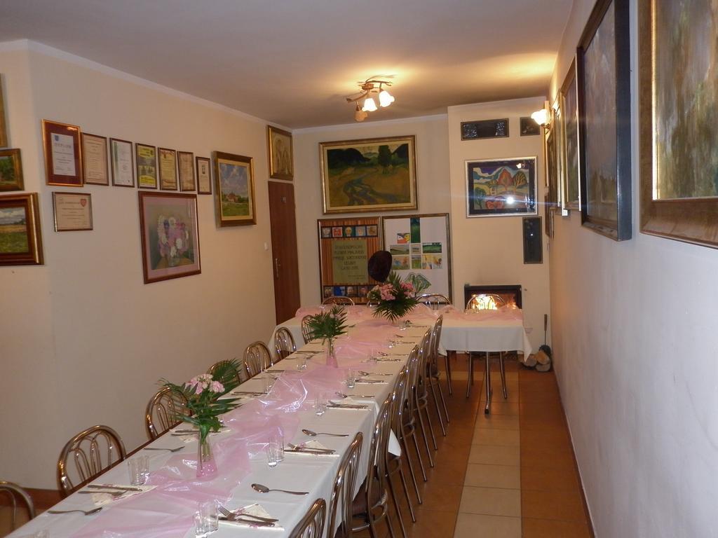Gospodarstwo Agroturystyczno-Edukacyjne Gratka Celiny  エクステリア 写真